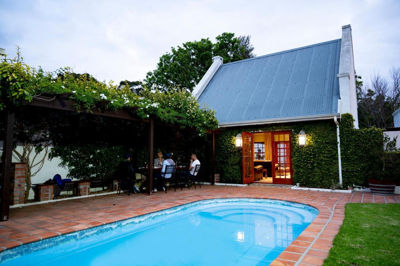 Noordhoek Village Hotel Exteriör bild