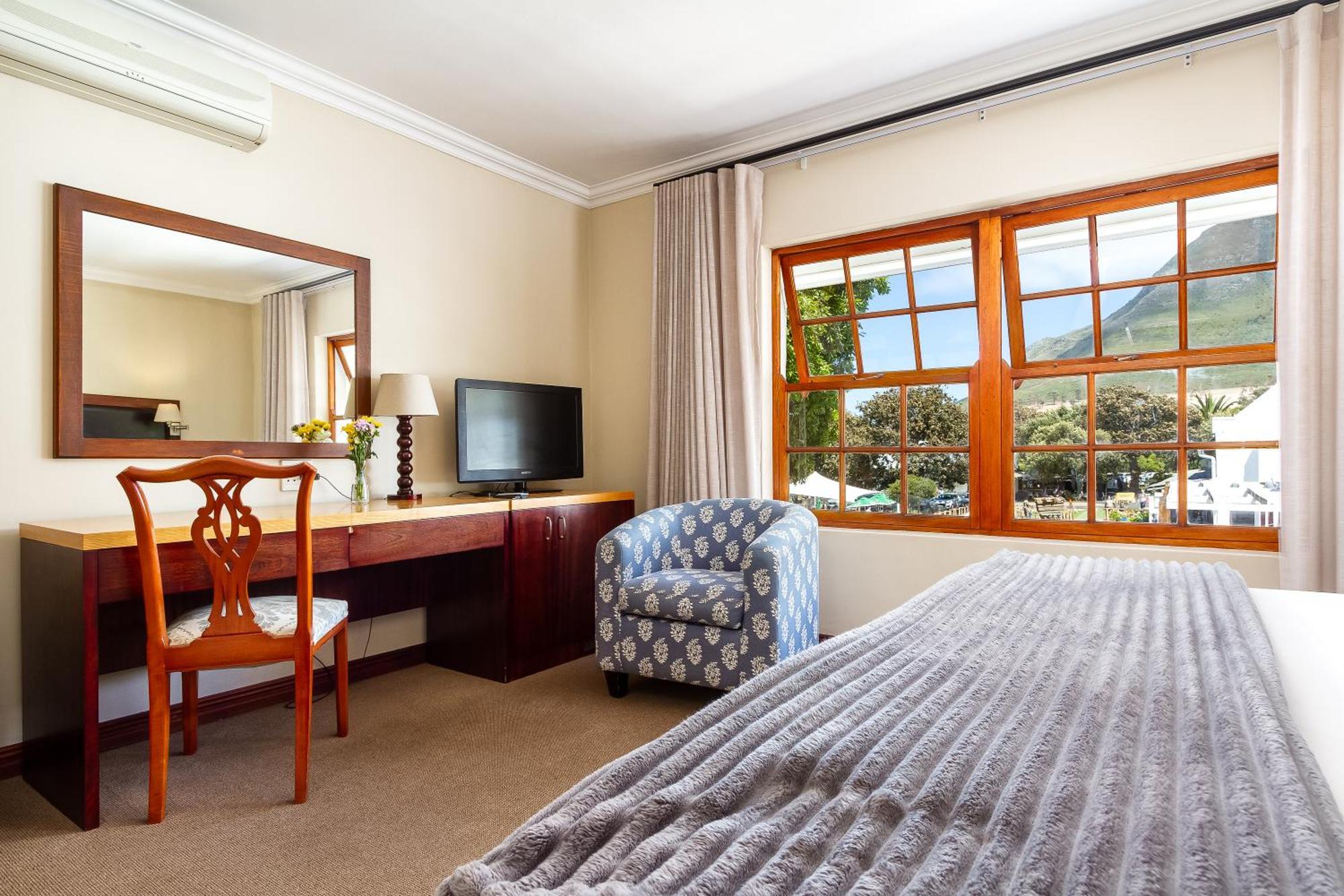 Noordhoek Village Hotel Exteriör bild